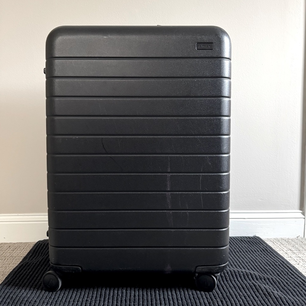 Away Luggage, The Medium, Jet Black